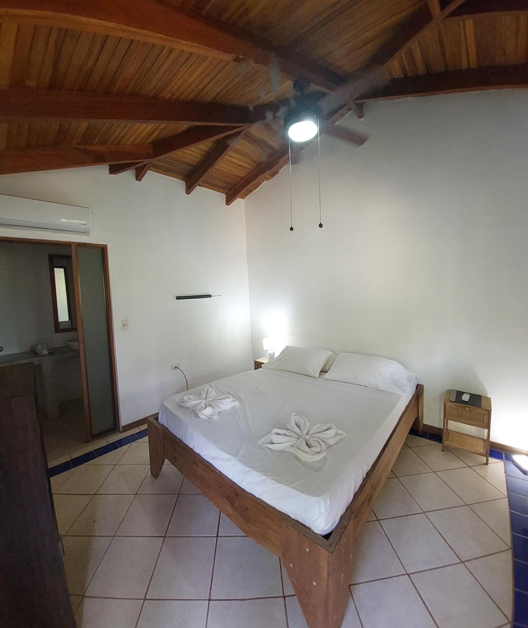Indra Inn Playa Grande Buitenkant foto