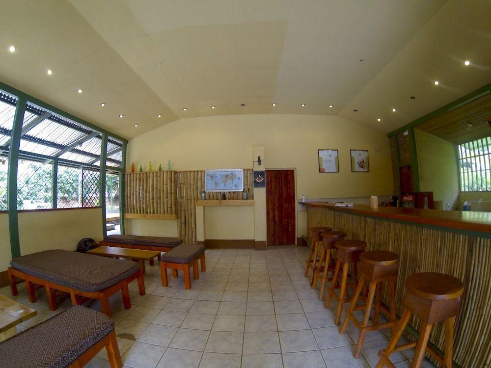 Indra Inn Playa Grande Buitenkant foto