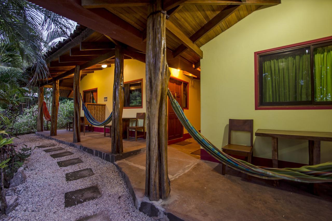 Indra Inn Playa Grande Buitenkant foto