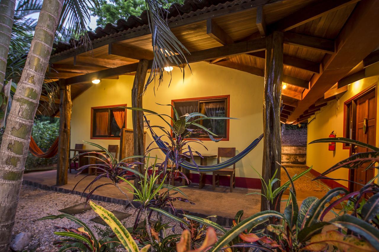 Indra Inn Playa Grande Buitenkant foto