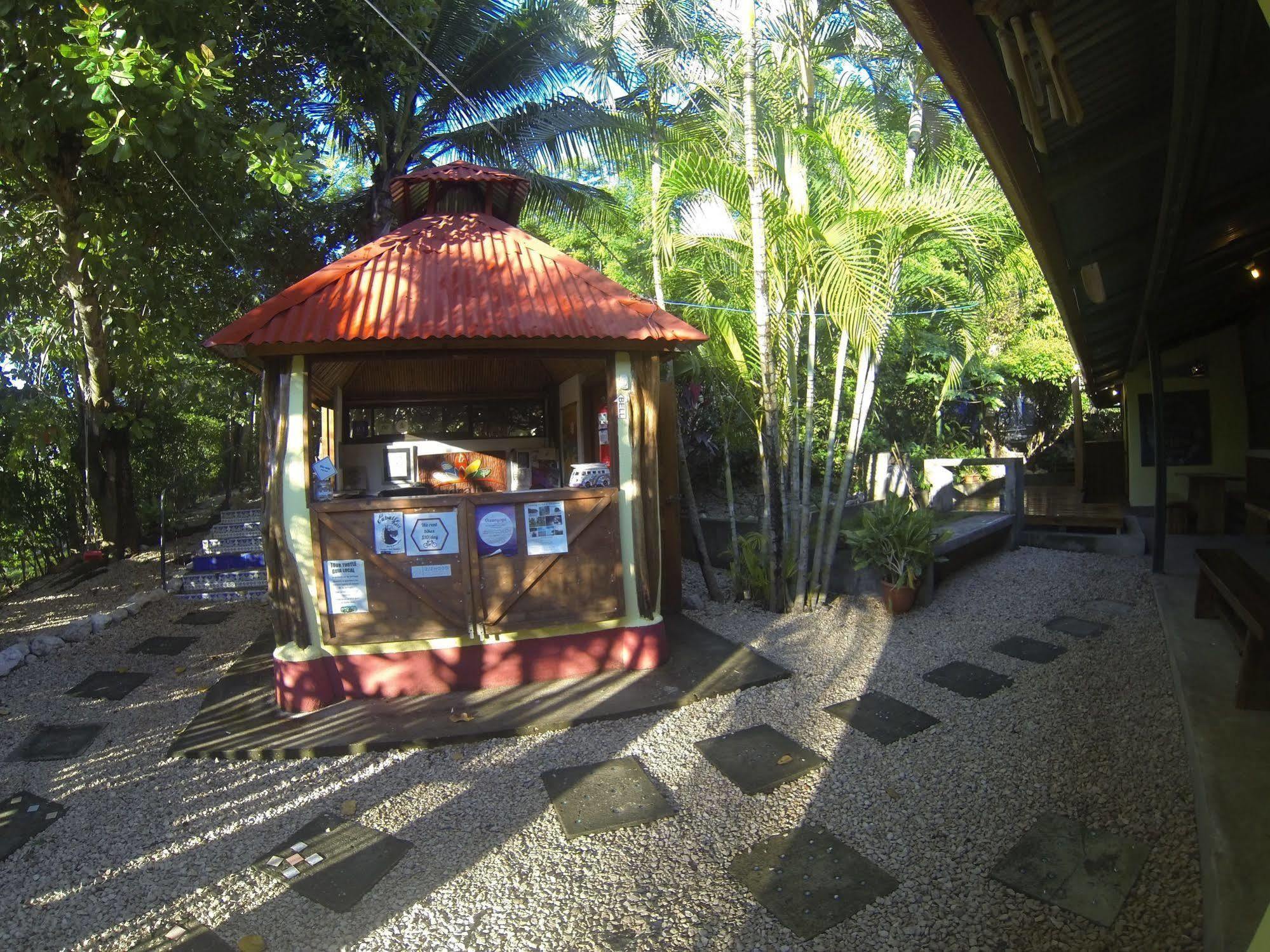 Indra Inn Playa Grande Buitenkant foto