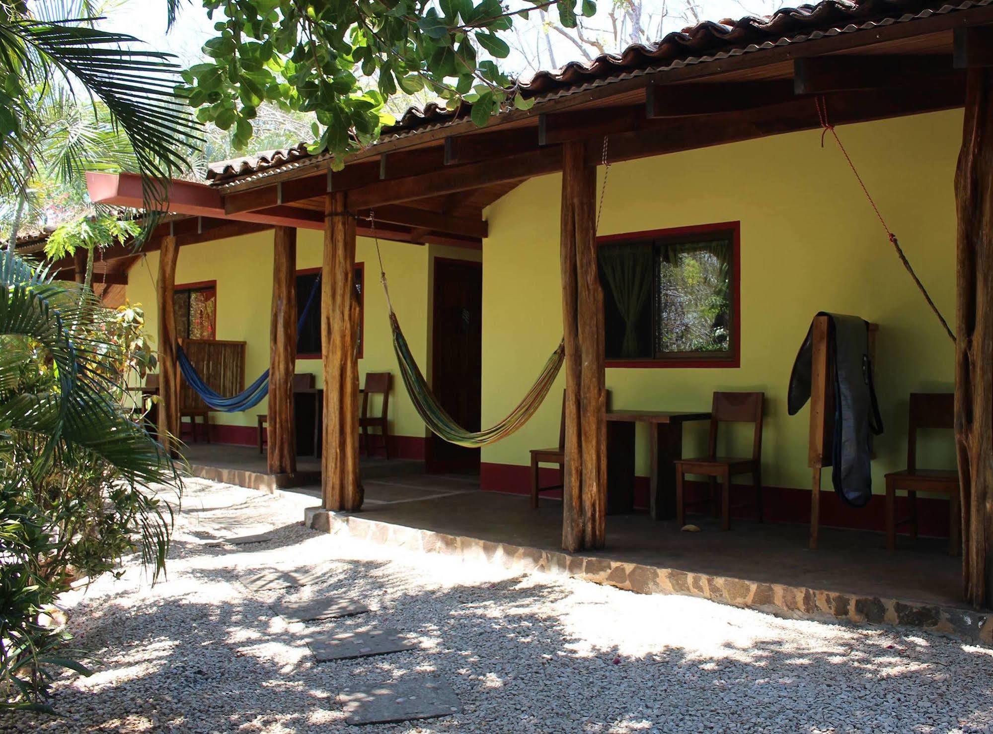 Indra Inn Playa Grande Buitenkant foto